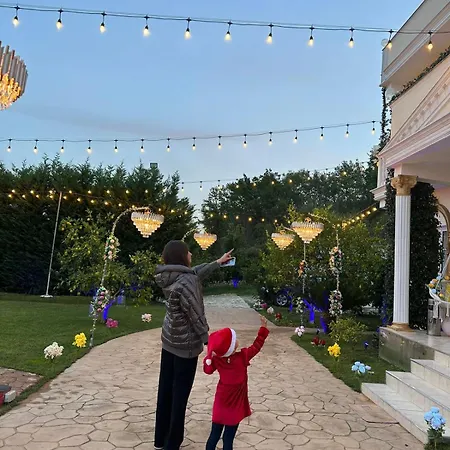 Dy Bukurite Villa Draç