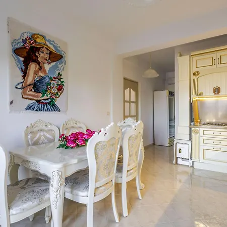 Villa Dy Bukurite Draç